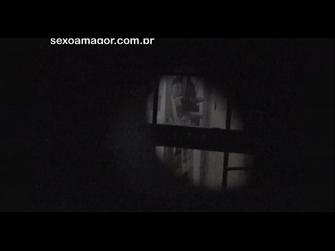 ❤️ Blondie bakal diam-diam videotaped dening tetanggan voyeur umpetaken konco bricks kothong ️ Video seks ing kita ☑